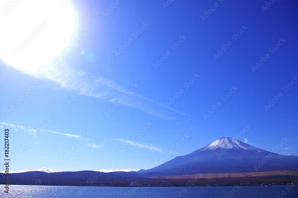 冬支度の富士山