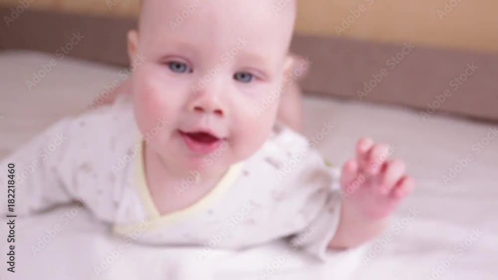 the baby creeps
portrait of adorable blue-eyed 6 months old baby boy. Natural light
the baby creeps
portrait of adorable blue-eyed 6 months old baby boy. Natural light