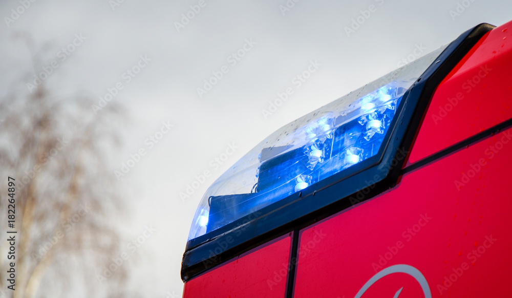 Fototapeta premium Light of fire engines