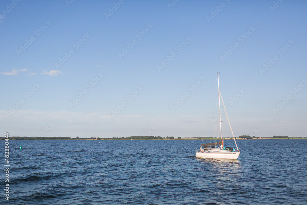 Obraz premium Segler im Greifswalder Bodden