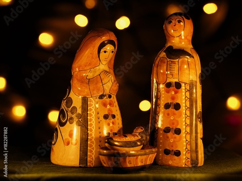 Weihnachtskrippe aus Keramik
