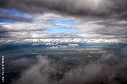 A Cloudy View From The Mountain © kakafonik