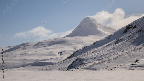 The cold winter landscape in Iceland © DanielFreyr