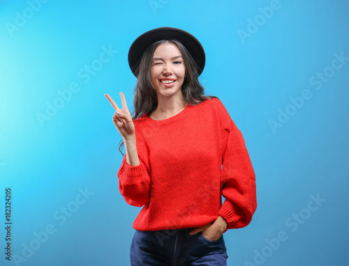 Beautiful hipster girl in r...