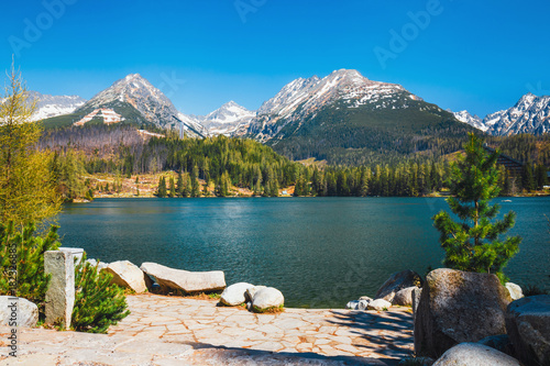 Plakat Strbske Pleso, piękne jezioro w Tatrach na Słowacji