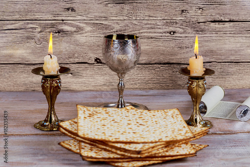 Shabbat Shalom - Traditional Jewish Sabbath ritual