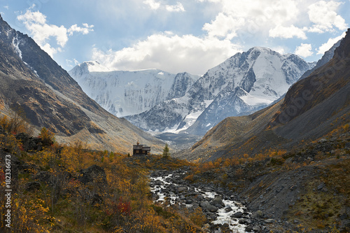 Beautiful autumn landscape, Altai mountains Russia. © jura_taranik