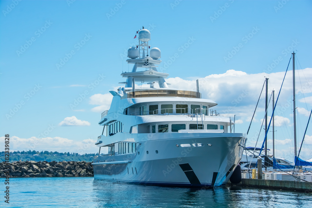 Naklejka premium Megayacht at mooring in Seattle