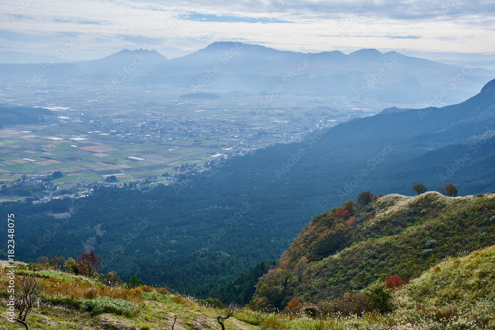 Naklejka premium 大観峰から望む根子岳