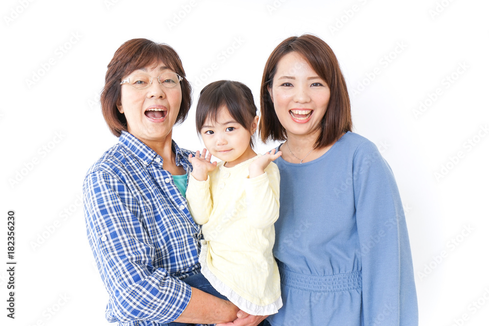 仲良しの子供と母とおばあさん 仲良しの子供と母とおばあさん