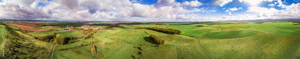 Panorama-Luftbild die Hard Schnepfenthal und das Thüringer Land, im Hintergrund Schnepfenthal, Wahlwinkel, Waltershausen, Cumbach, Ernstroda, Leina, Gospiteroda, Gotha, Hörselgau Panorama-Luftbild die Hard Schnepfenthal und das Thüringer Land, im Hintergrund Schnepfenthal, Wahlwinkel, Waltershausen, Cumbach, Ernstroda, Leina, Gospiteroda, Gotha, Hörselgau