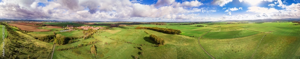 Panorama-Luftbild die Hard Schnepfenthal und das Thüringer Land, im Hintergrund Schnepfenthal, Wahlwinkel, Waltershausen, Cumbach, Ernstroda, Leina, Gospiteroda, Gotha, Hörselgau 