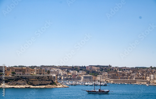 Fototapeta Naklejka Na Ścianę i Meble -  Stunning View of Maltese Harbour