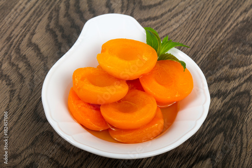 Canned apricots