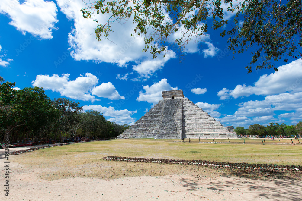 Temple of Kukulkan, pyramid in Chichen Itza, Temple of Kukulkan, pyramid in Chichen Itza,