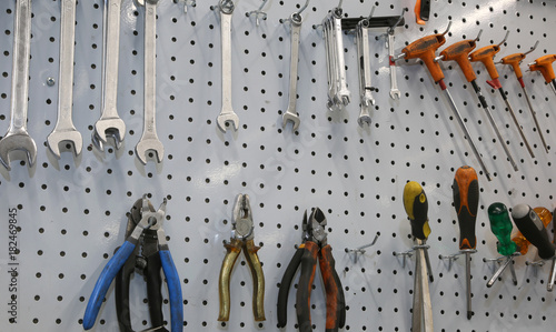 Tableau sur toile repair tools of a mechanical workshop