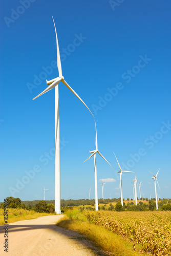 Eco power, wind turbines © bohbeh