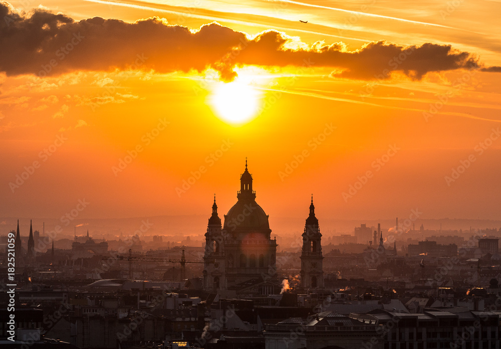 Monday morning - St. Stephen's Basilica - Budapest 