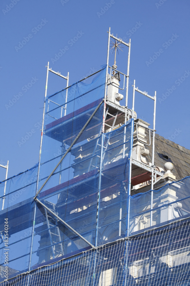 Baustelle, Altbau, Fenster, Dach, Gerüst Baustelle, Altbau, Fenster, Dach, Gerüst