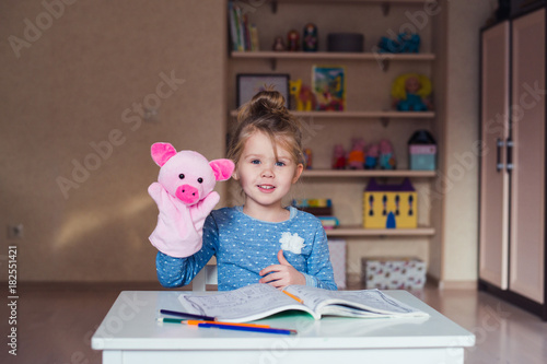 Принти на полотні funny girl pig puppet theatre