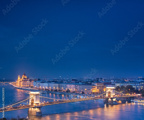 Nice Chain Bridge at night ...