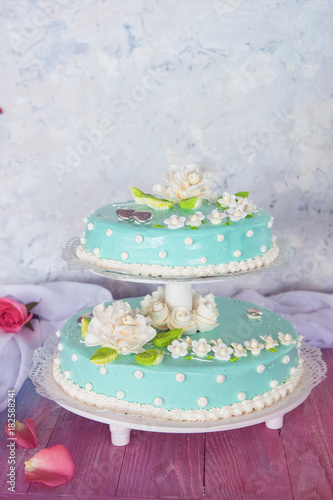 wedding cake with flowers