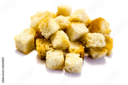 Foto crouton croutons croûton croûtons isoliert freigestellt auf weißen Hintergrund,