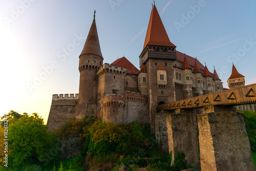 Corvinesti castle at the sunrise