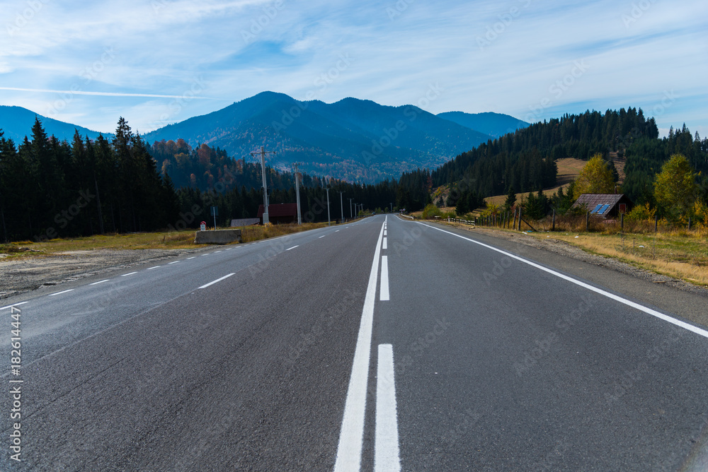 Fototapeta premium Autumn in Carpathian Mountains