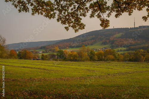 Fototapeta Naklejka Na Ścianę i Meble -  Herscheid im Herbst