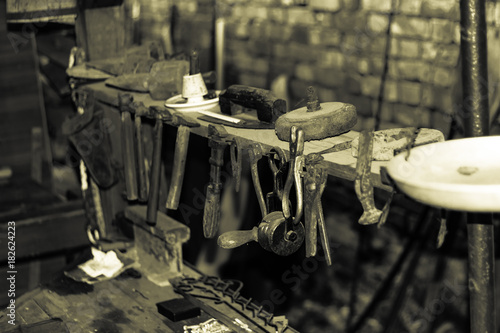 Everliving tools, Old tools collection in a work room