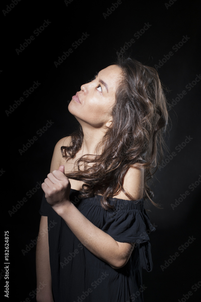 Naklejka premium asian girl looking up