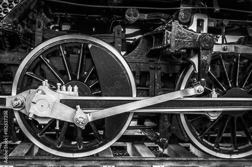 Wallpaper Mural Steel Wheel Torontodigital.ca