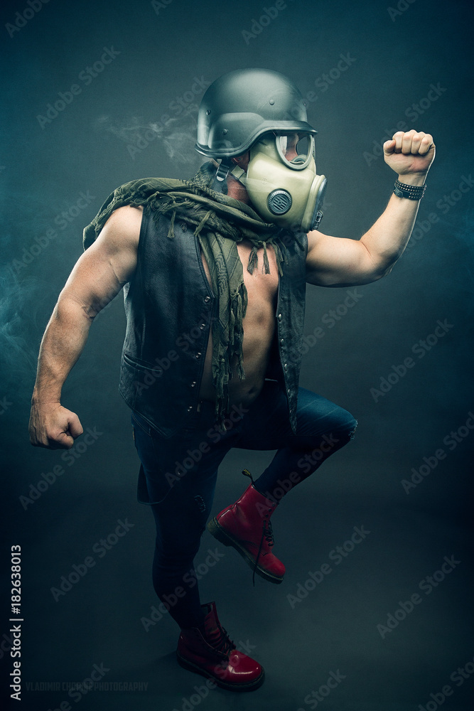 Steampunk male character with gas mask, post apocalypses 