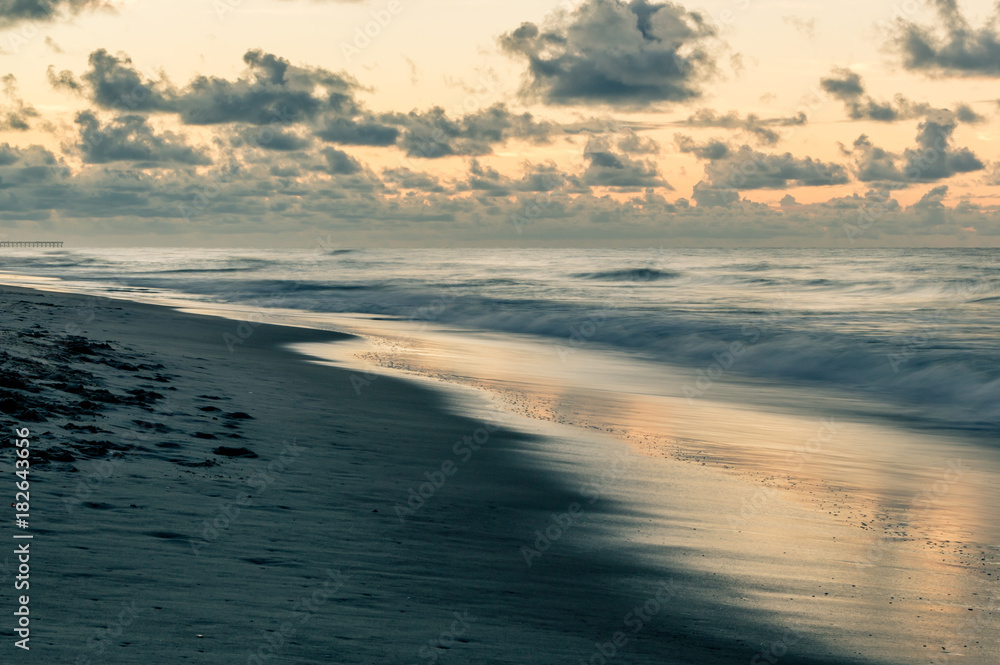 Fototapeta premium Morning Waves