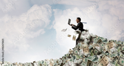 Cuadro en lienzo He is a millionaire