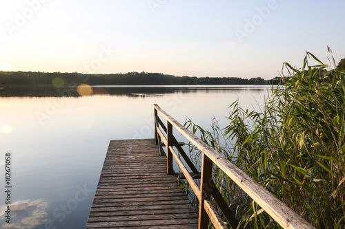 Landing stage at a lake in dusk, Schorfheide-Chorin Biosphere Reserve, Neudorf, Friedenfelde, Uckermark, Brandenburg, Germany