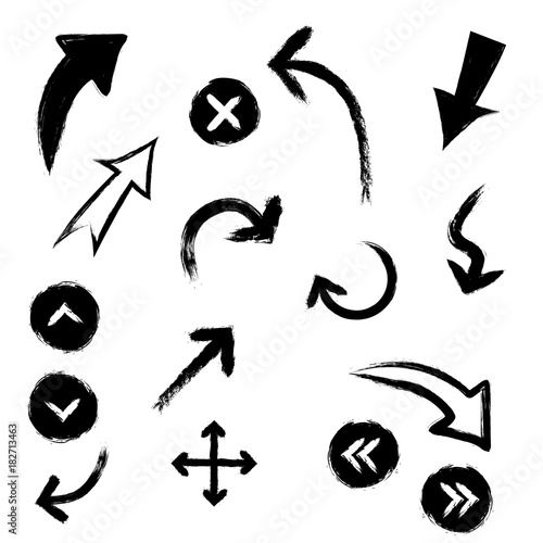 Set of brush handwritten arrows
