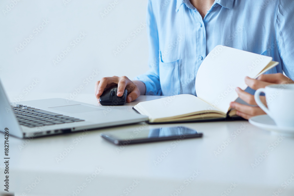 Fototapeta premium business woman, notebook, laptop, phone, office