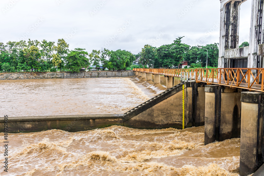 Fototapeta premium Irrigation canal
