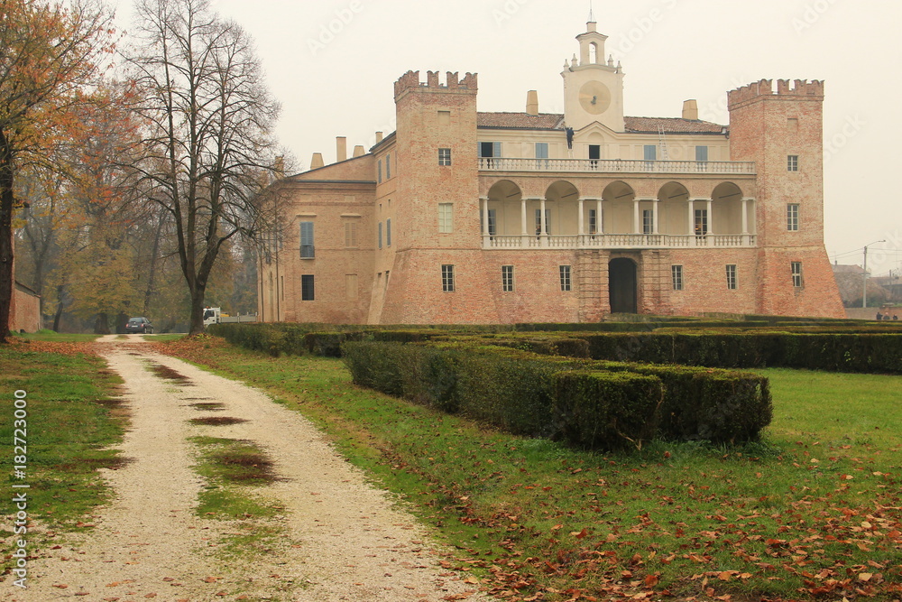 San Giovanni in Croce, Villa Medici del Vascello San Giovanni in Croce, Villa Medici del Vascello