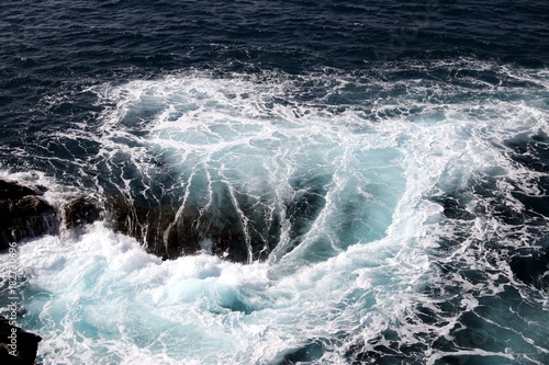 Beautiful Waves of the Atlantic Ocean  © Markus S.