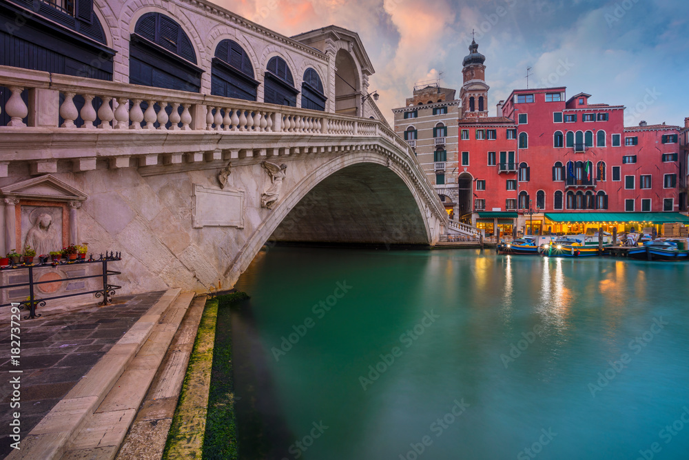 Venice. Cityscape image of Venice with famous Rialto Bridge and Grand Canal.