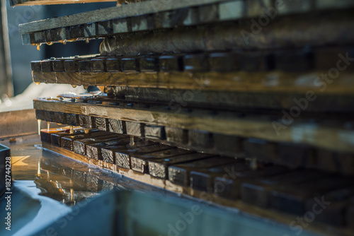 Extracting apple juice manually, DIY press