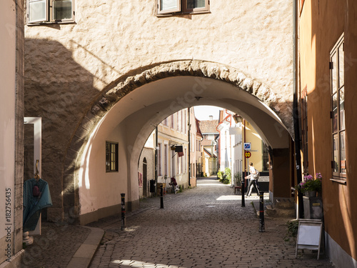 Visby Torbogen Gasse Altstadt photo