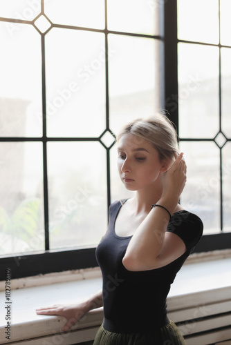 Pretty ballerina touching hair Free Download Pretty ballerina touching hair - GFXLoad