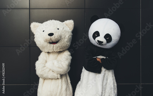 Fotótapéta Panda and teddy bear having fun around the city