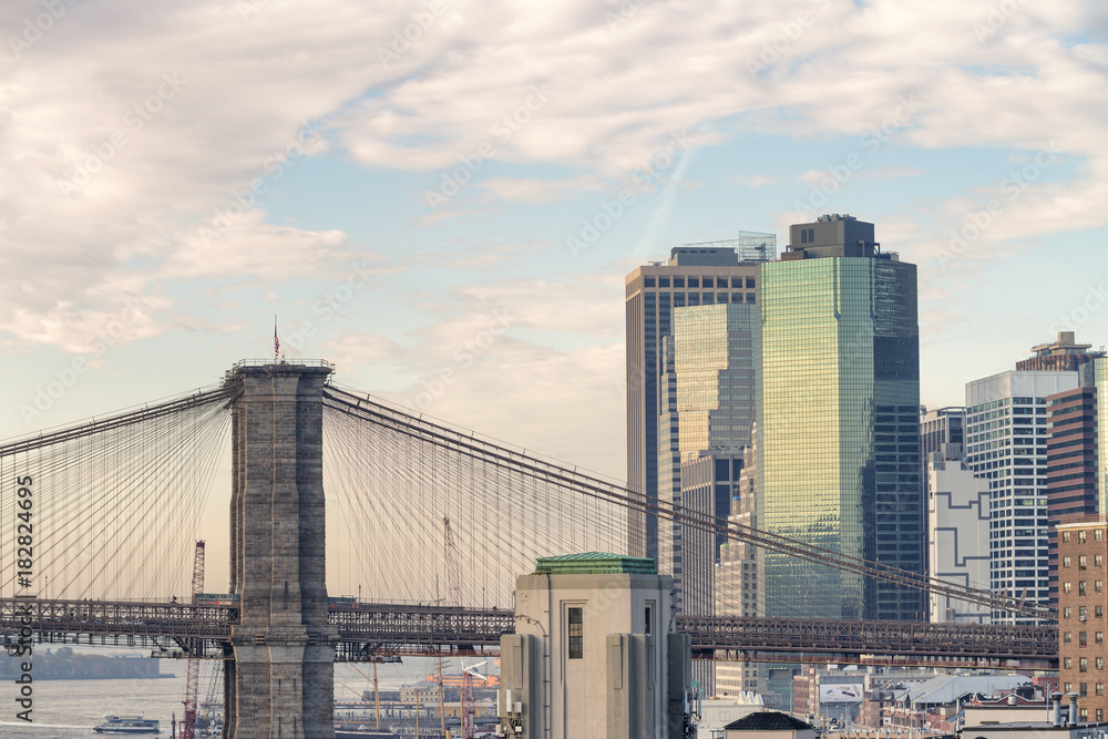 Obraz premium Brooklyn Bridge and Manhattan skyline