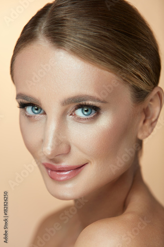 Makeup Beauty Face. Closeup Female With Natural Glamour Makeup