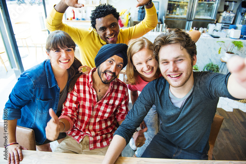 Obraz na plátně Groupie Together Teamwork Connection College Concept